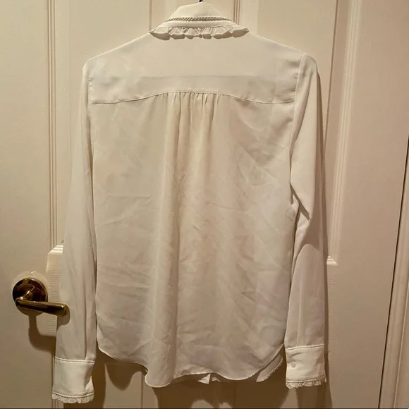 Sunday Best Ruffle blouse - Picture 4 of 4